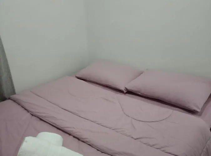 Holiday home Cozy 2br House & Lot, Near Airport, Ateneo De Cebu, Sm Lacion, Gaisano Grand Mall