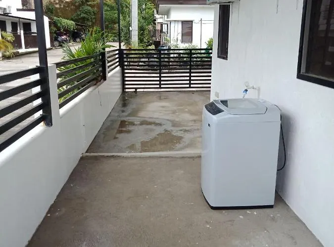 Cozy 2br House & Lot, Near Airport, Ateneo De Cebu, Sm Lacion, Gaisano Grand Mall Mandaue City